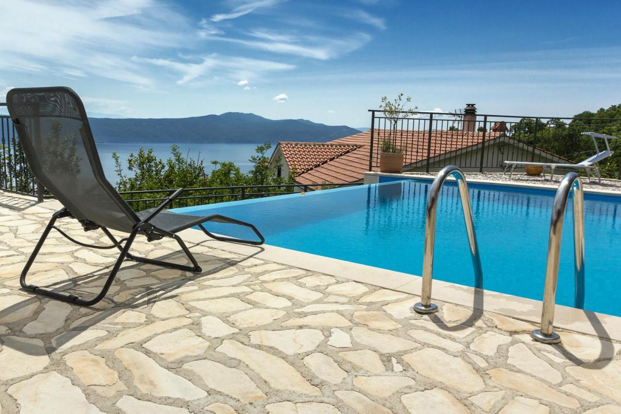 Jovich Apartments 2 Mošćenička Draga Exterior foto